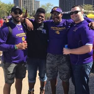 Meet your Posher, Devon